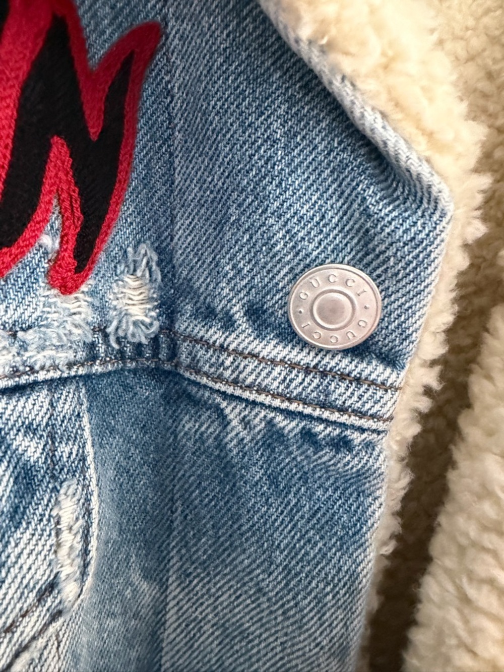 GUCCI Denim Sherpa Jacket ‘Jardin d'Hiver' collection - Picture 9 of 10